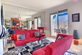 Superb 2 bedroom apartment with sea view on the Croisette